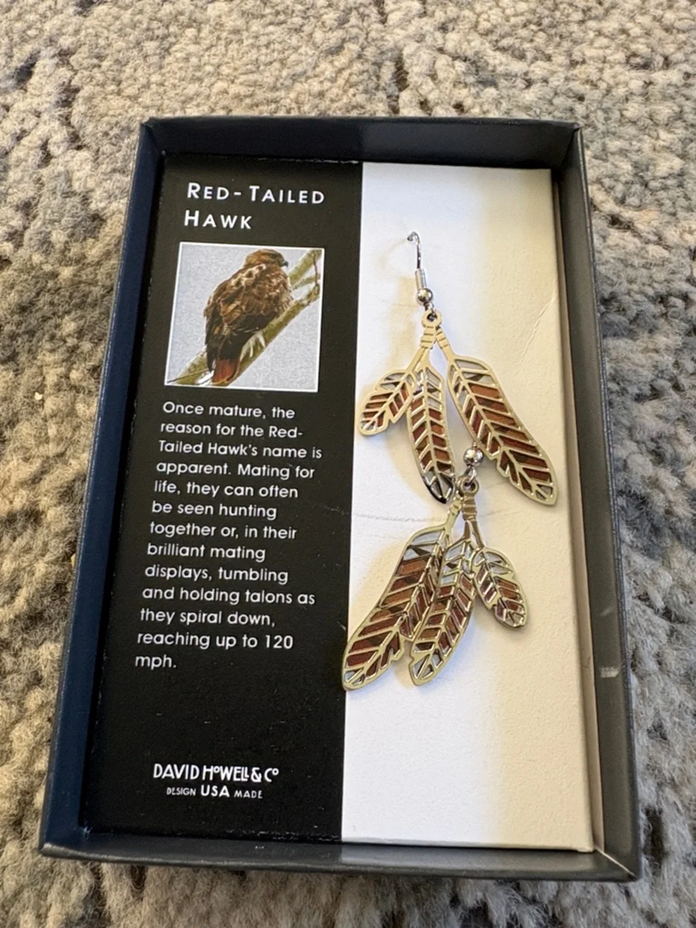 David Howell & Co red tailed hawk earrings - Picture 3 of 6
